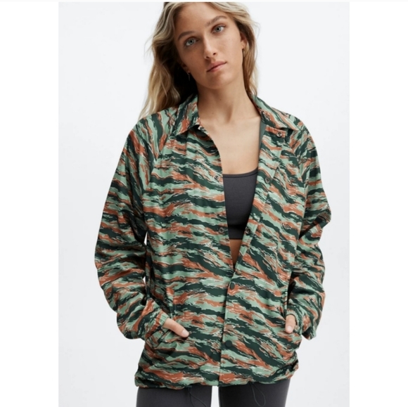 Fabletics Only Coaches Camo Tiger Striped Jacket Women's Size Extra Large XL - Picture 1 of 13